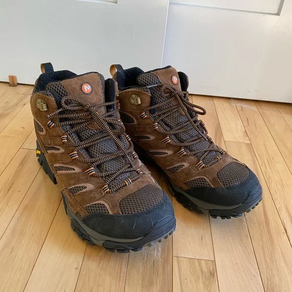 Merrell | Shoes | Like New Merrell Mens Size 3 Brown Hiking  display picture 3